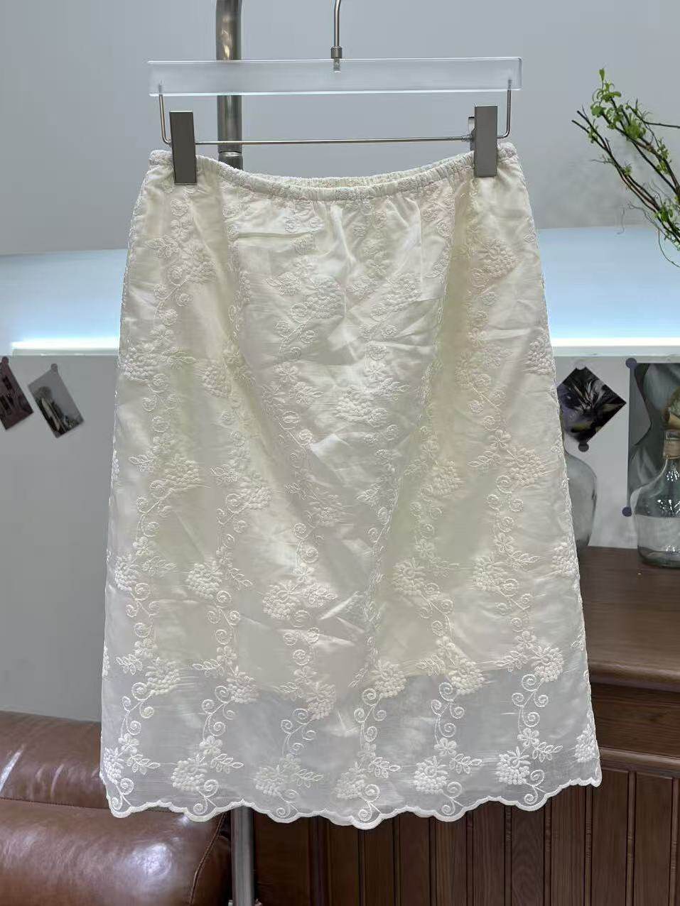 韓国スタイルプラスサイズ刺繍入りカジュアルスカートレディース - Embroidery Skirt のレビューと価格