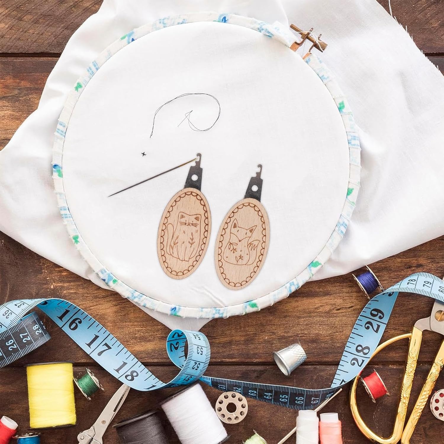 2 ピース/セット針糸通し器使いやすいキルティング補助動物の - Embroidery Converter のレビューと価格