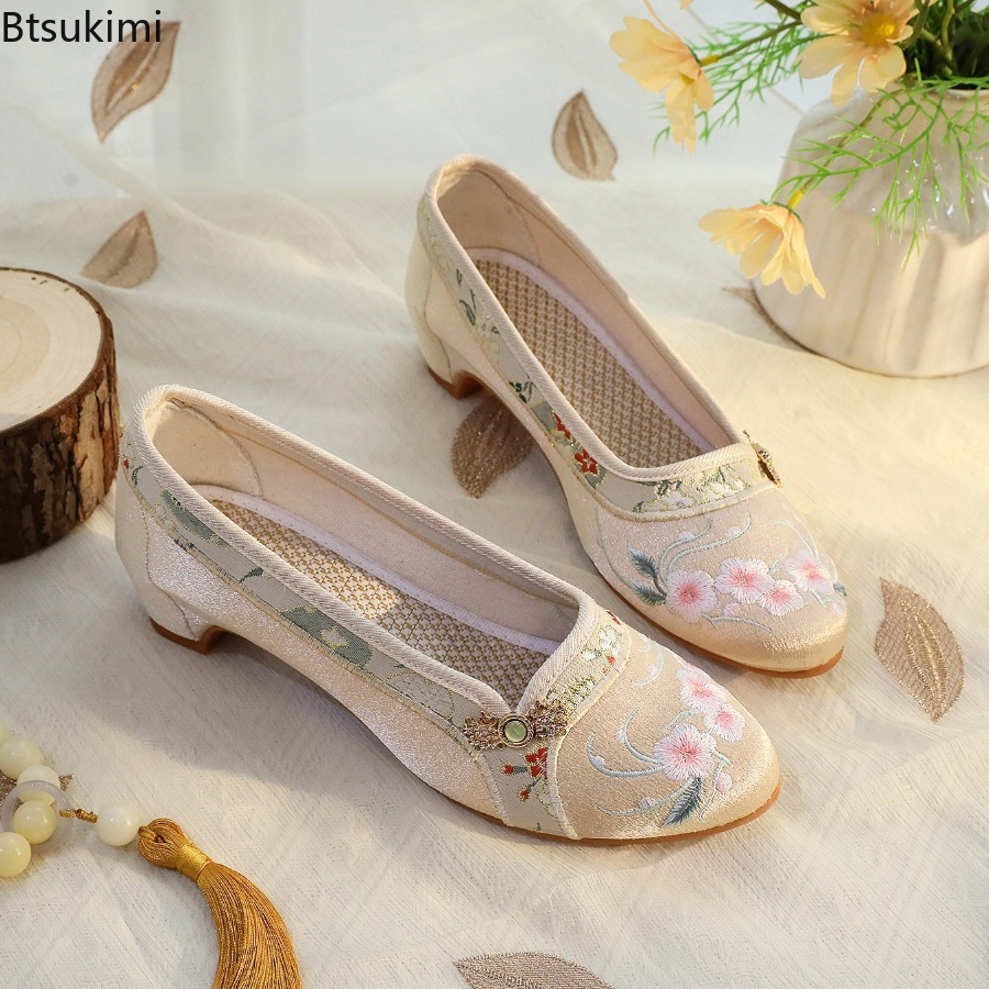 2026 新しい女性の靴エスニックスタイル刺繍古い北京布靴シ - Embroidery Cotton のレビューと価格