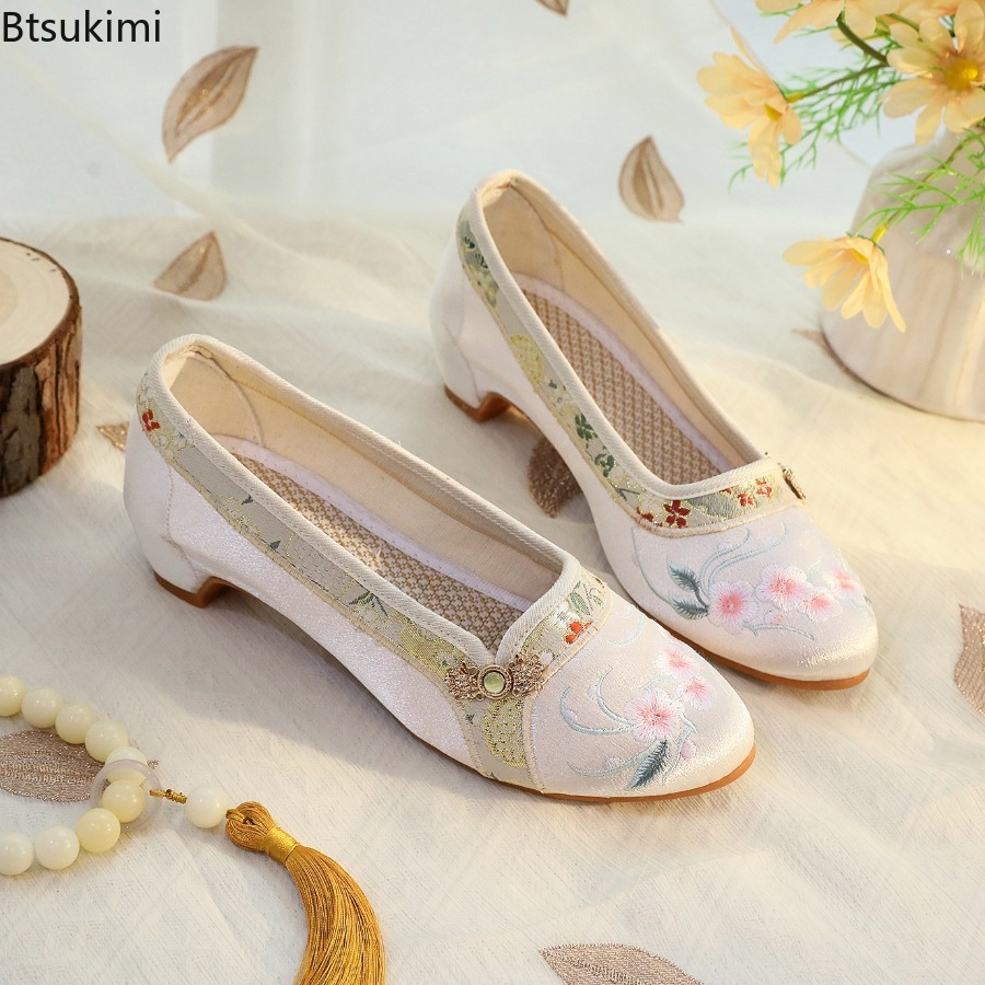 2026 新しい女性の靴エスニックスタイル刺繍古い北京布靴シ - Embroidery Cotton のレビューと価格