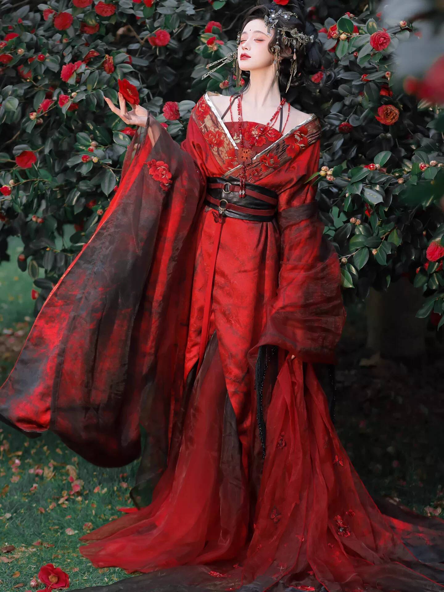 新しいダチュラレッド漢服女性古代スタイル重工業刺繍戦国時代ロ - Embroidery Cotton のレビューと価格