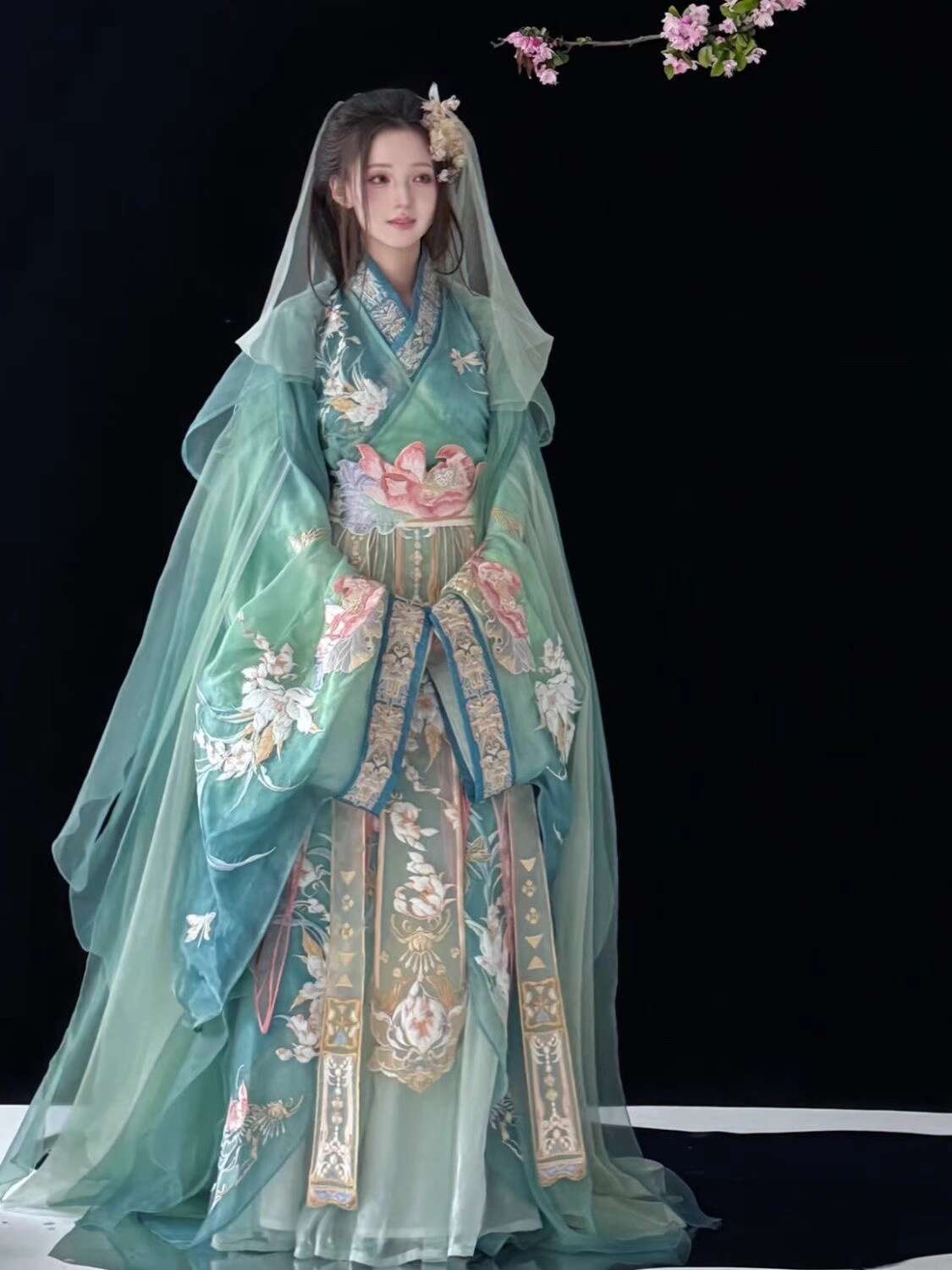 新しいフィエスタカーニバルハロウィン Cos コスプレ韓服レ - Embroidery Skirt のレビューと価格