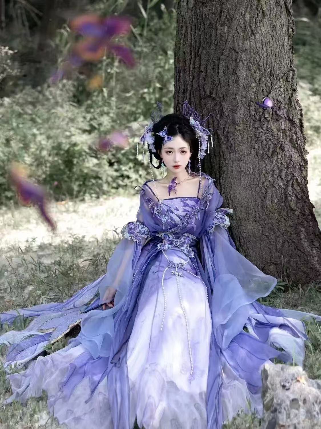 オリジナル中国紫漢服女性の魏晋時代刺繍蝶ヘジスカートニッチハ - Embroidery Skirt のレビューと価格