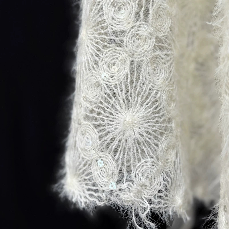 1ヤードのファッションデザインウェディングドレス用、パフスカ - Embroidery Skirt のレビューと価格