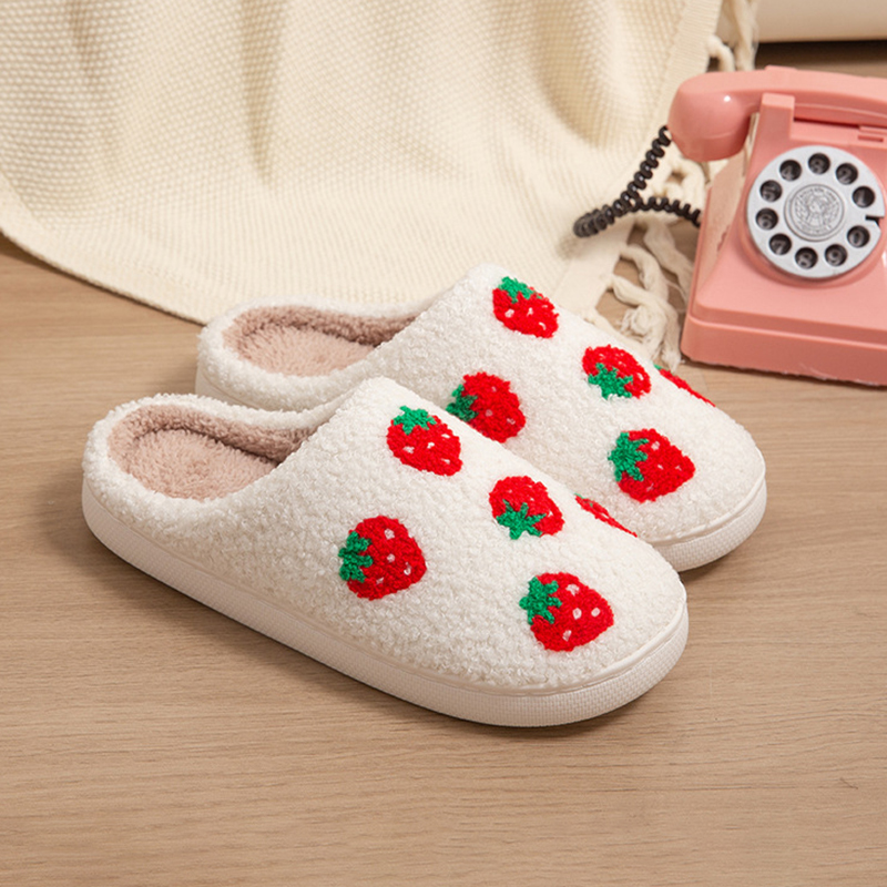 イチゴ柄レディーススリッパ 室内用フラット冬用デザイナーズシ - Embroidery Cotton のレビューと価格